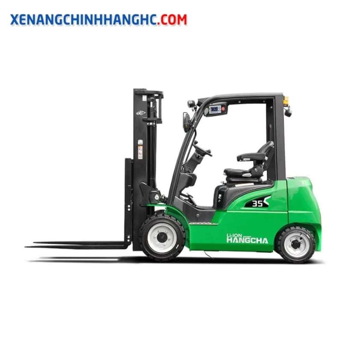 Xe nâng điện xử lý hàng hóa trong kho