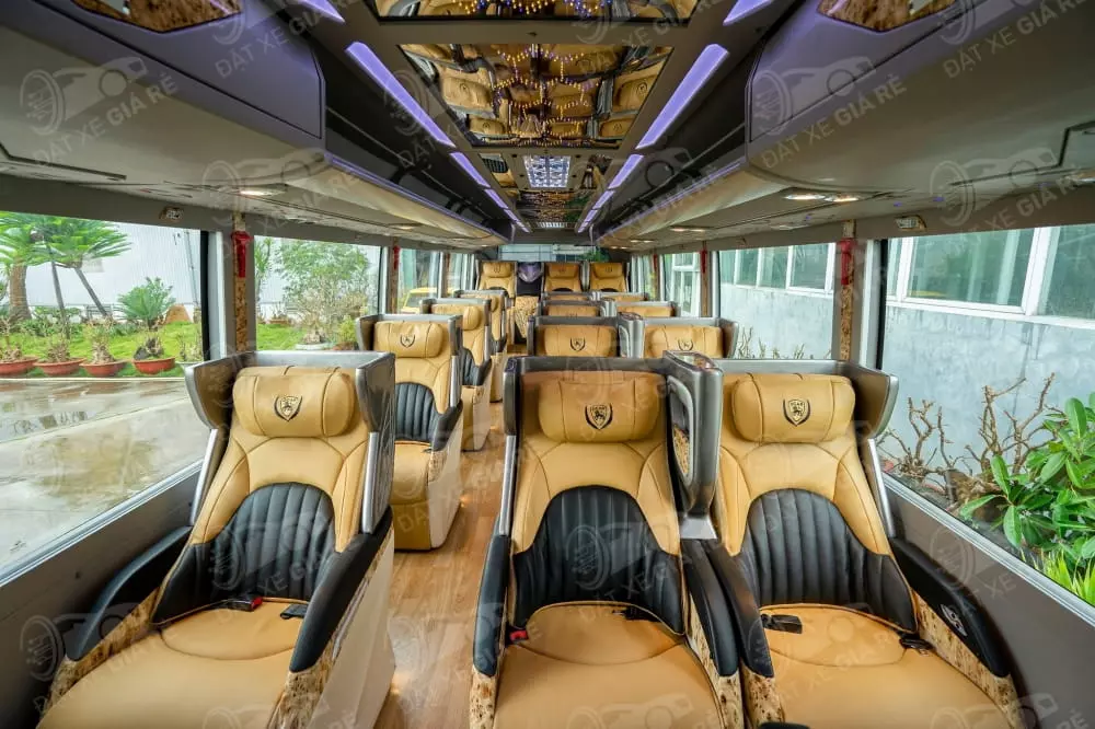 Xe Limousine 16 chỗ cho thuê đi Hà Giang